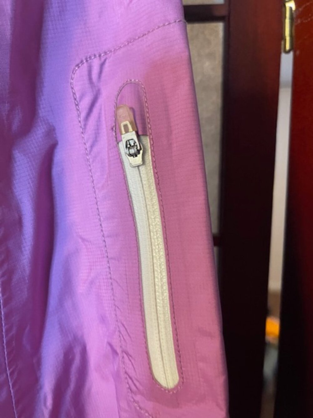 Womans Jacket - Picture 4 of 7